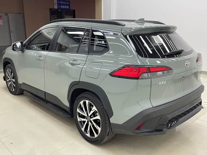 Фото 3 - Toyota Corolla Cross