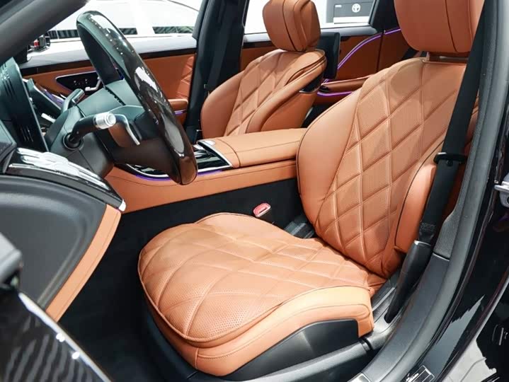 Фото 4 - Mercedes-Benz Maybach S-Class