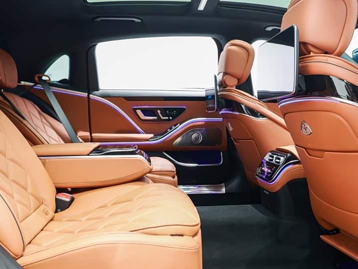Фото 5 - Mercedes-Benz Maybach S-Class