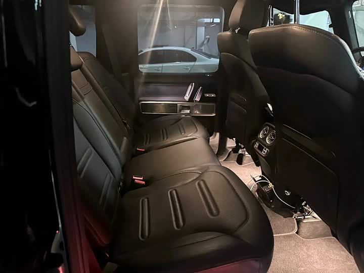 Фото 6 - Mercedes-Benz G-Class