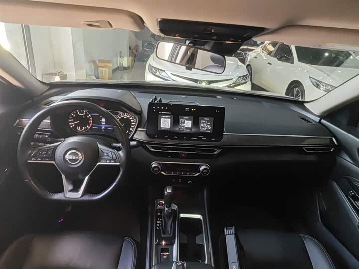 Фото 10 - Nissan Teana