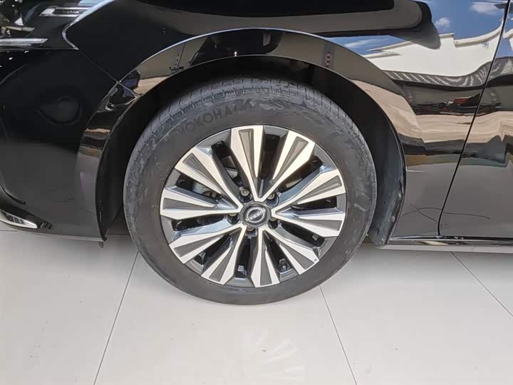 Фото 23 - Nissan Teana