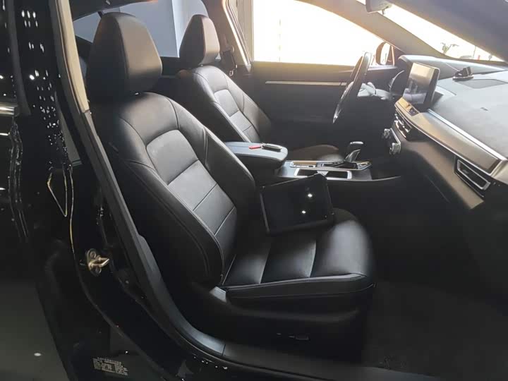 Фото 25 - Nissan Teana