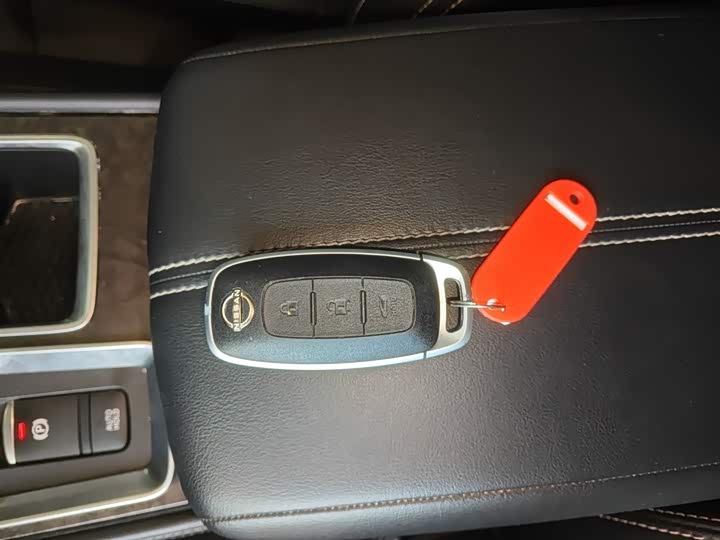 Фото 9 - Nissan Teana