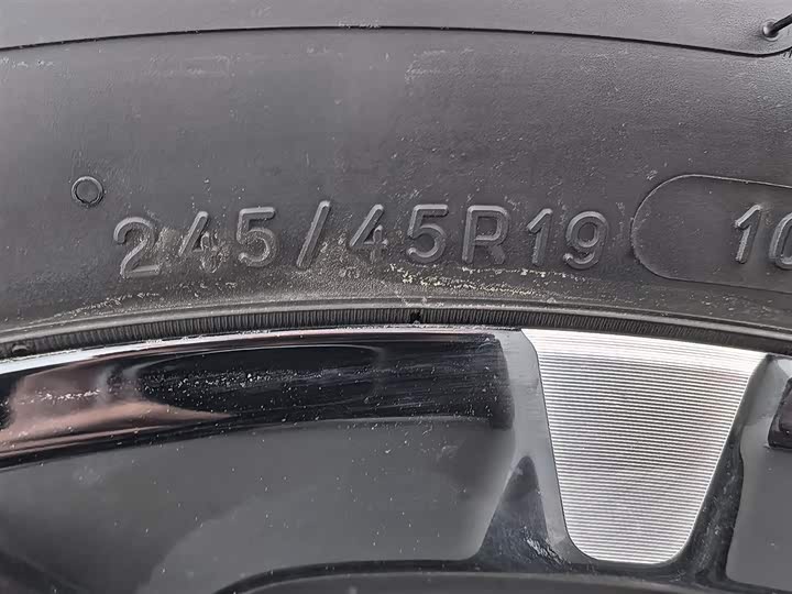 Фото 24 - Xiaomi SU7