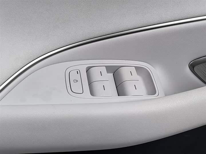 Фото 9 - Xiaomi SU7