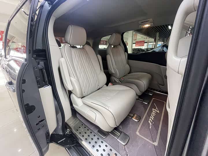 Фото 17 - Buick GL8 ES