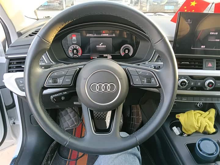 Фото 11 - Audi A4L