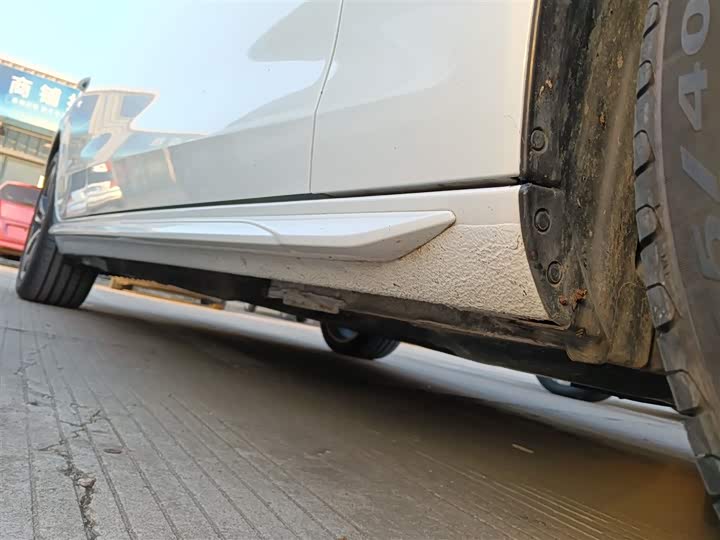 Фото 21 - Audi A4L