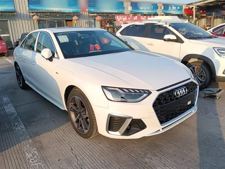 Фото 4 - Audi A4L