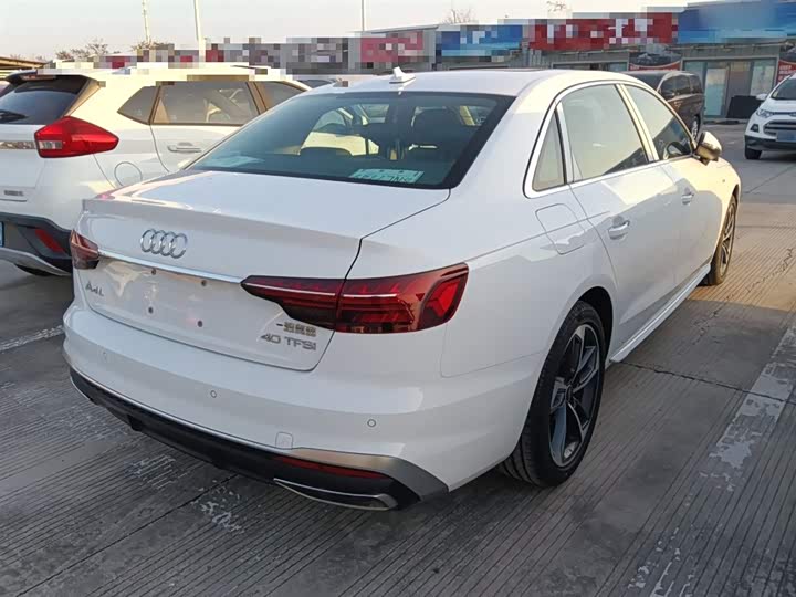 Фото 7 - Audi A4L