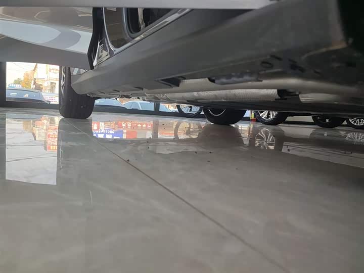 Фото 21 - BYD Qin L