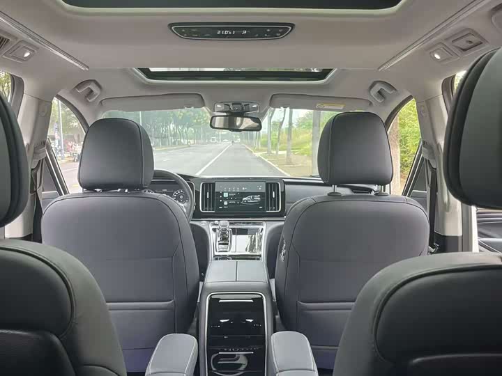 Фото 7 - GAC Trumpchi M8