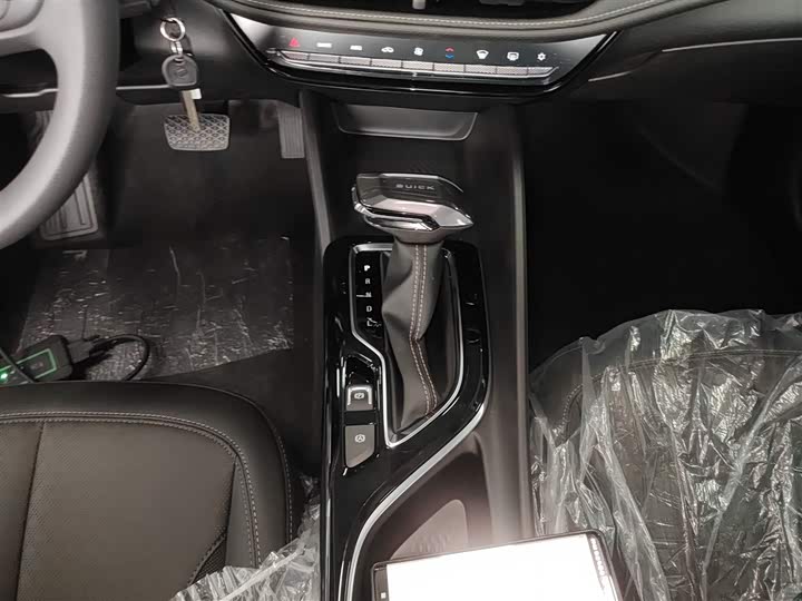 Фото 14 - Buick Verano