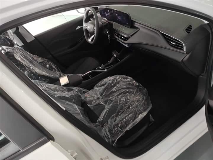 Фото 25 - Buick Verano