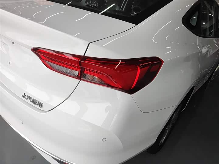 Фото 8 - Buick Verano