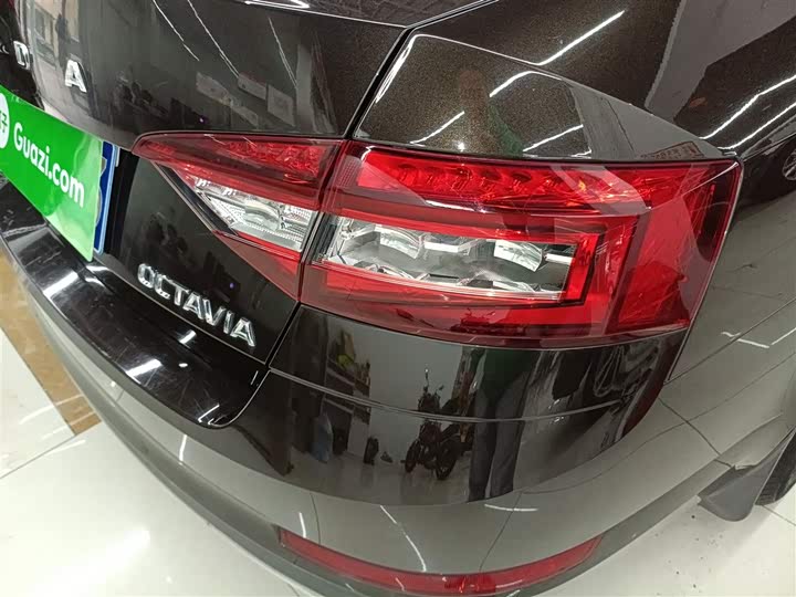 Фото 8 - Skoda Octavia Pro