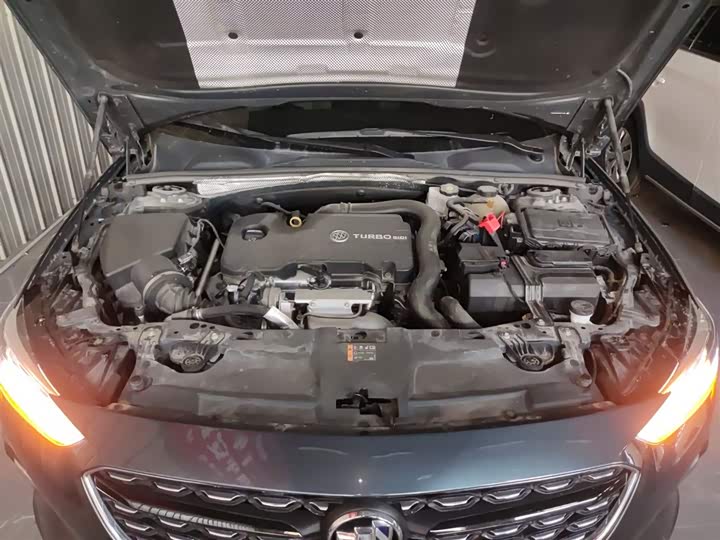 Фото 20 - Buick Regal