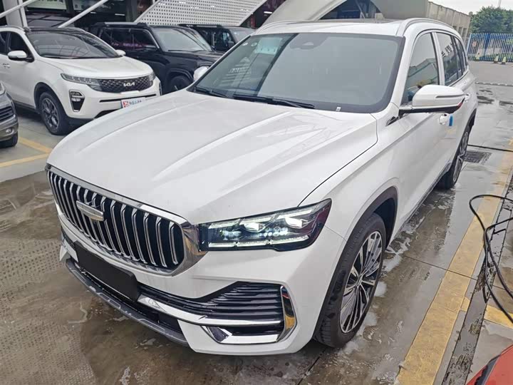 Фото 2 - Geely Monjaro