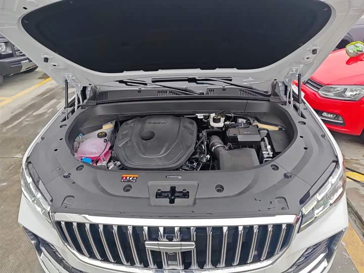 Фото 20 - Geely Monjaro