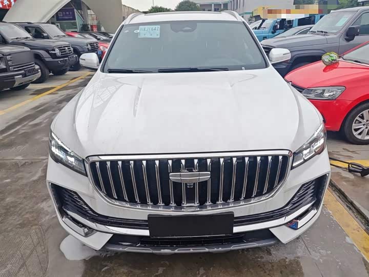 Фото 3 - Geely Monjaro