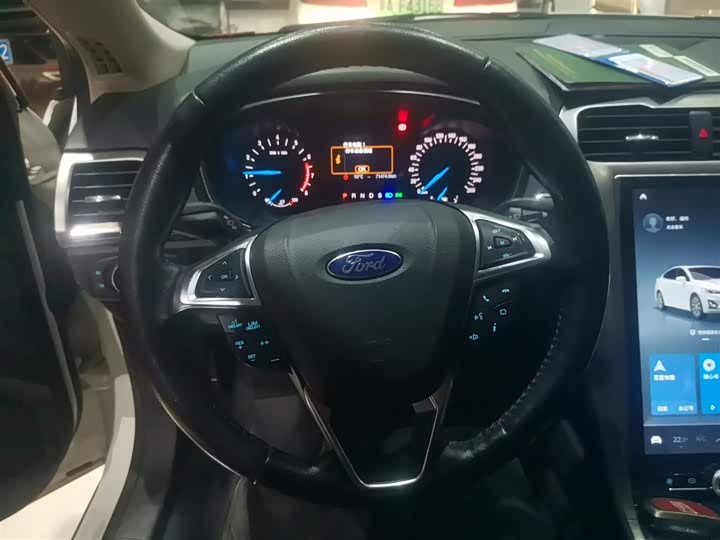 Фото 11 - Ford Mondeo