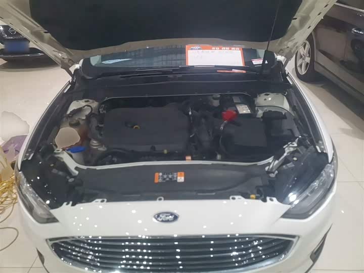 Фото 20 - Ford Mondeo