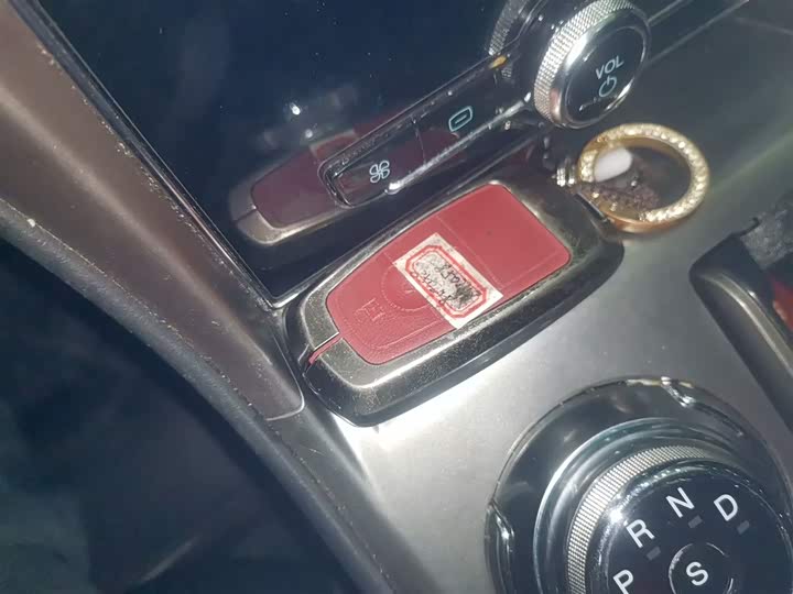 Фото 9 - Ford Mondeo