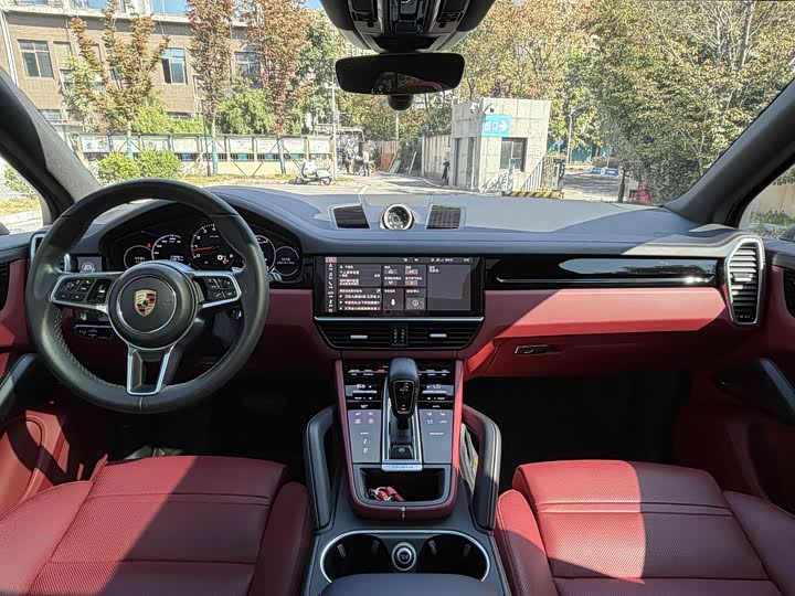 Фото 17 - Porsche Cayenne