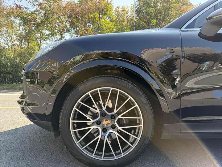 Фото 8 - Porsche Cayenne