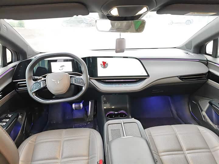 Фото 10 - Hongqi EH7