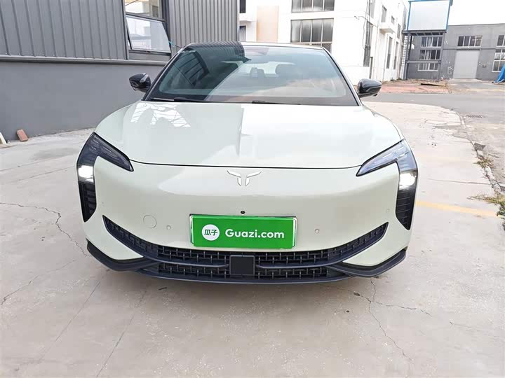 Фото 3 - Hongqi EH7