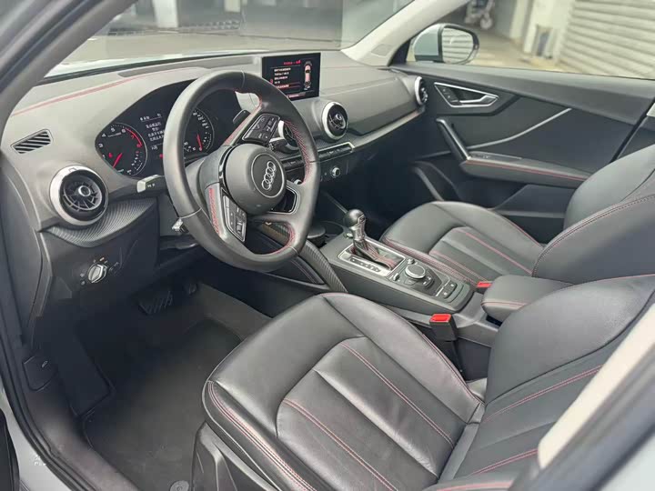 Фото 4 - Audi Q2L