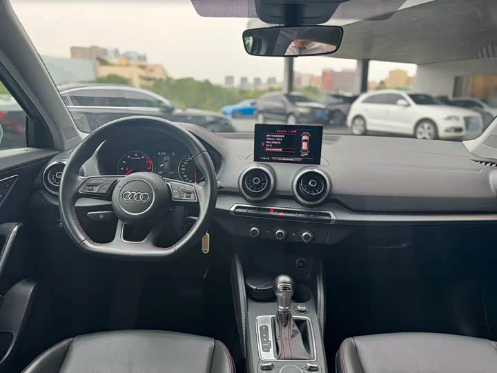 Фото 7 - Audi Q2L