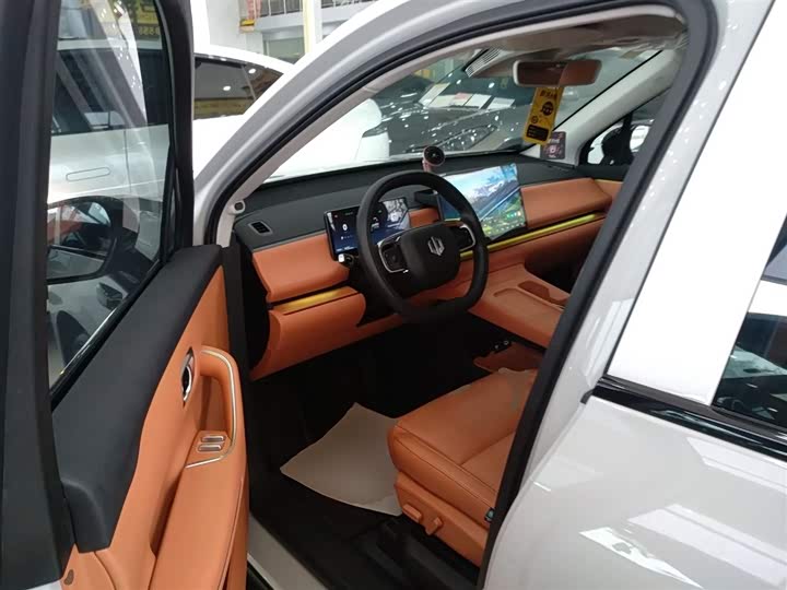 Фото 15 - Leapmotor C10