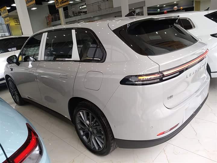 Фото 5 - Leapmotor C10