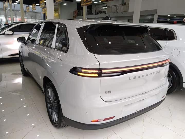 Фото 6 - Leapmotor C10