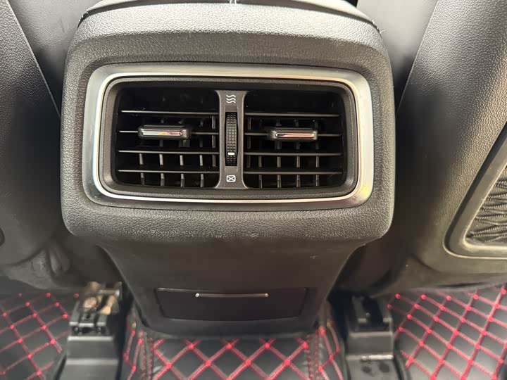 Фото 38 - BAIC Beijing BJ40