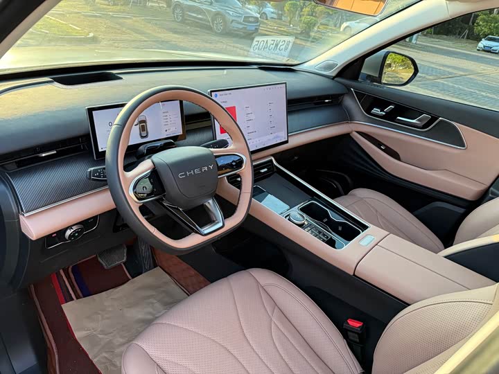 Фото 13 - Chery Tiggo 8L