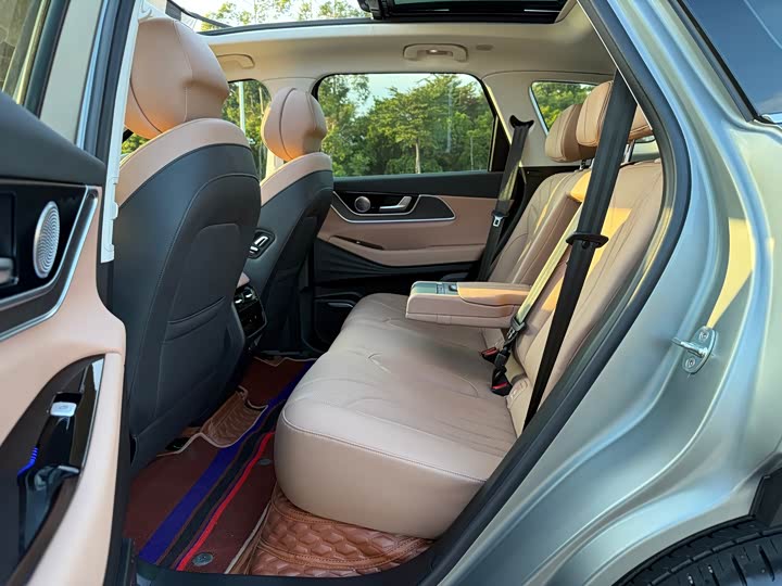 Фото 14 - Chery Tiggo 8L