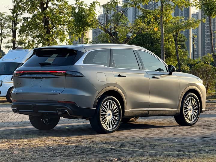 Фото 8 - Chery Tiggo 8L