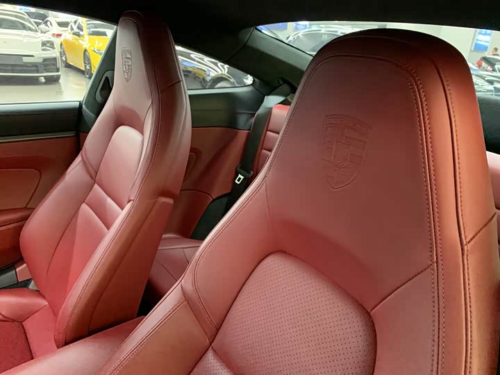 Фото 4 - Porsche 911