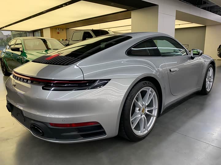 Фото 7 - Porsche 911