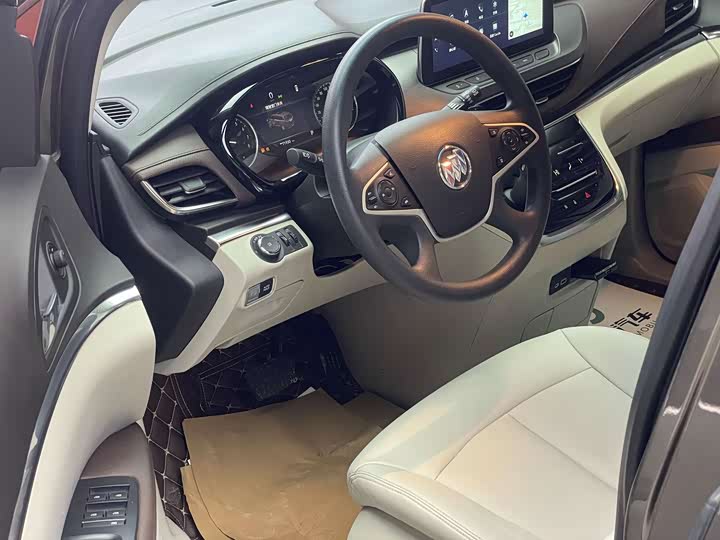 Фото 11 - Buick GL8 ES