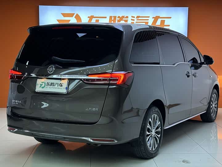 Фото 6 - Buick GL8 ES