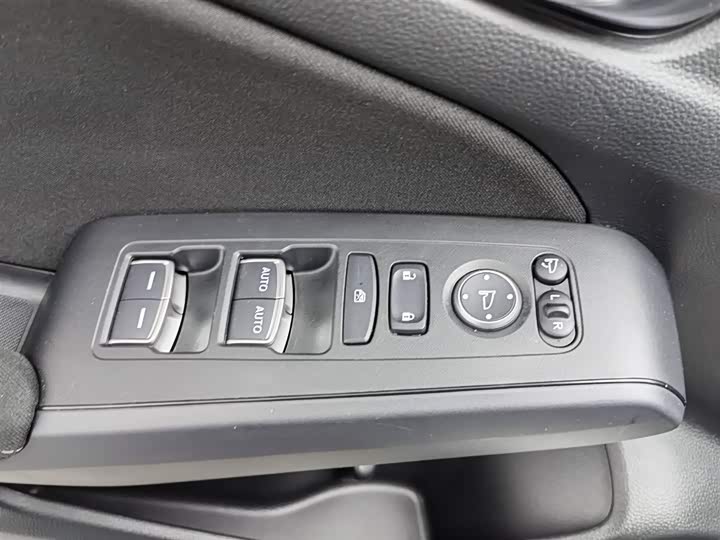 Фото 9 - Honda Civic