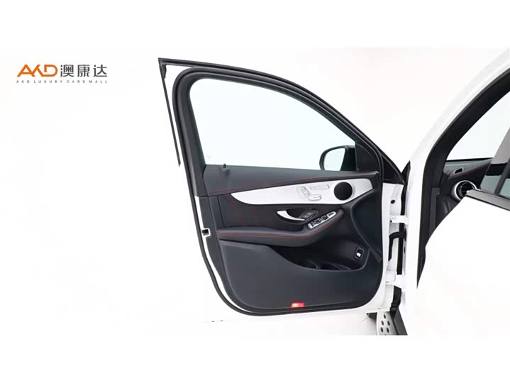 Фото 10 - Mercedes-Benz GLC-Class AMG