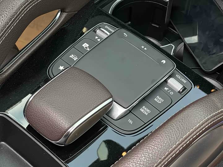 Фото 12 - Mercedes-Benz GLE-Class