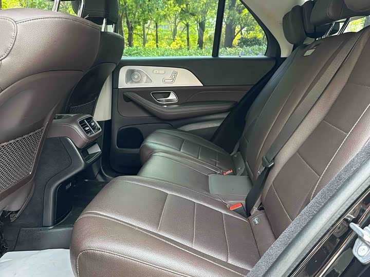 Фото 9 - Mercedes-Benz GLE-Class