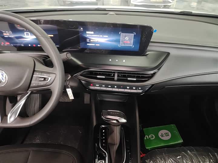 Фото 13 - Buick Verano